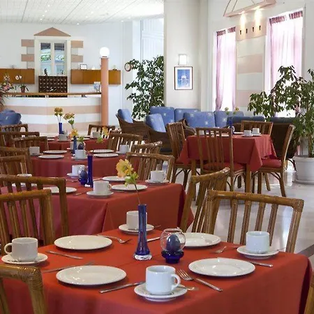 Palatino Hotell 3*